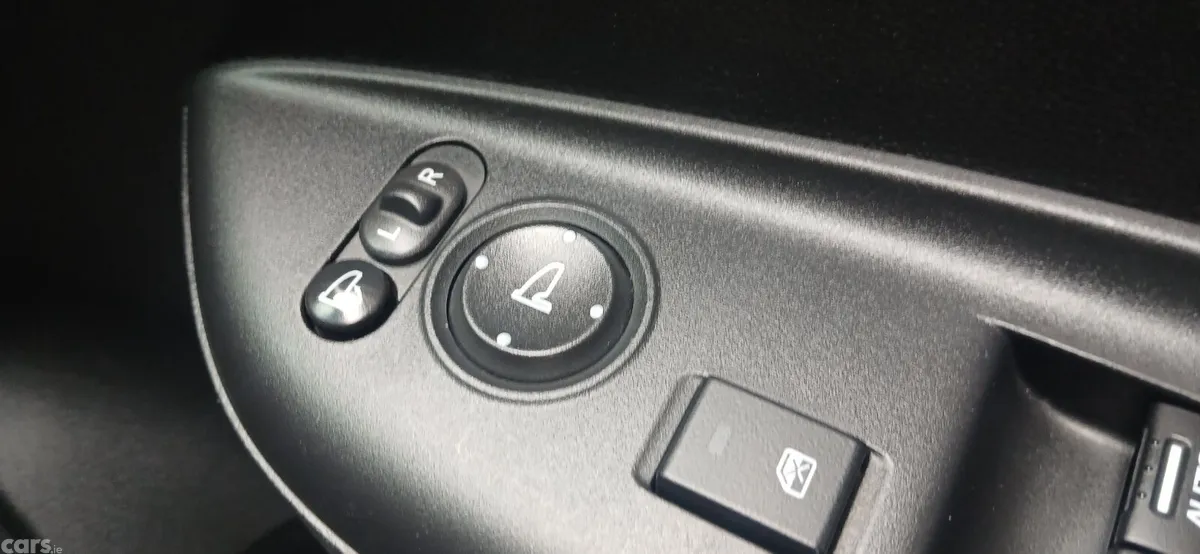 Honda Fit Hatchback, Petrol Hybrid, 2017, Silver