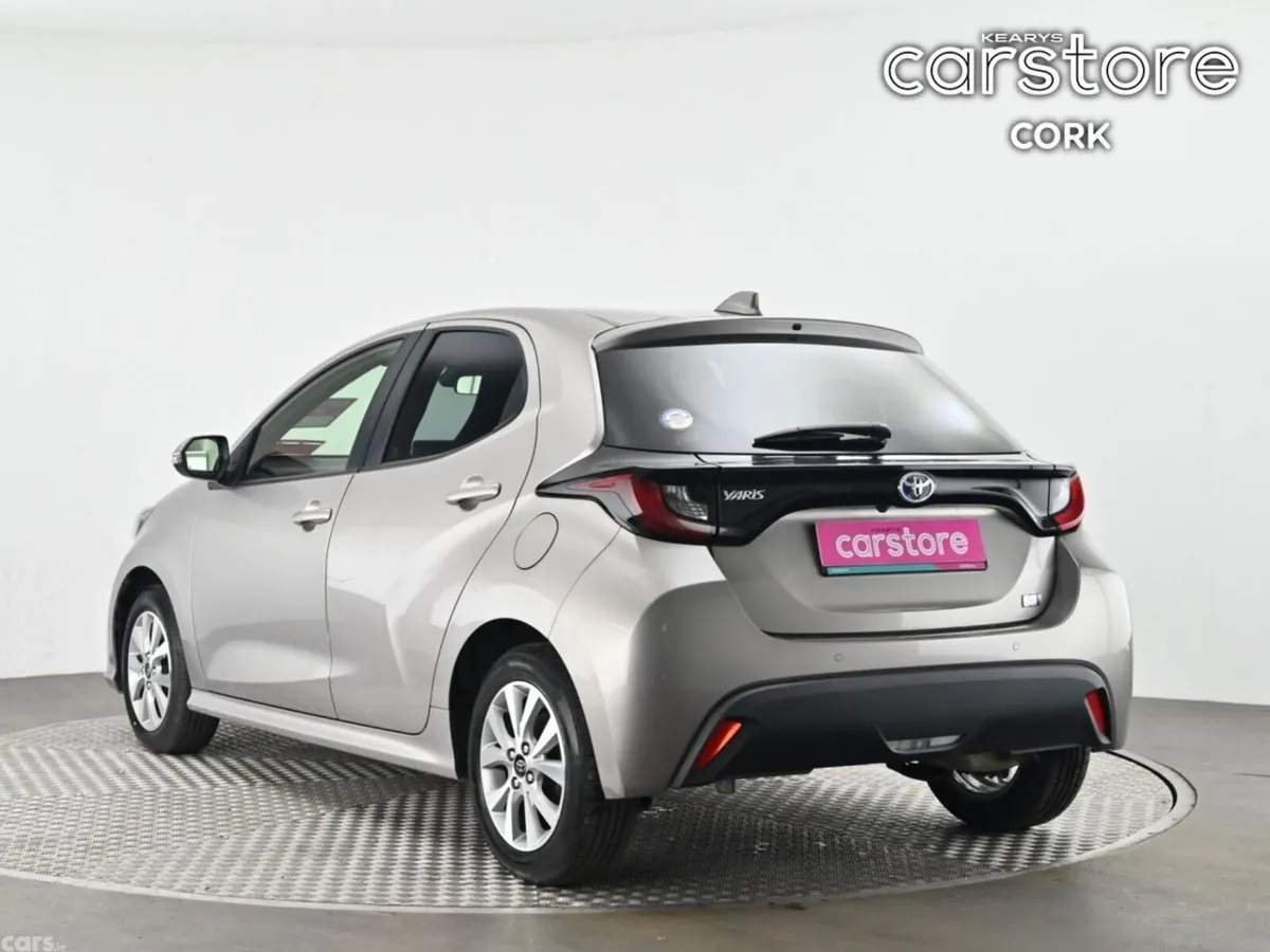 Toyota Yaris Hatchback, Petrol Hybrid, 2021, Brown