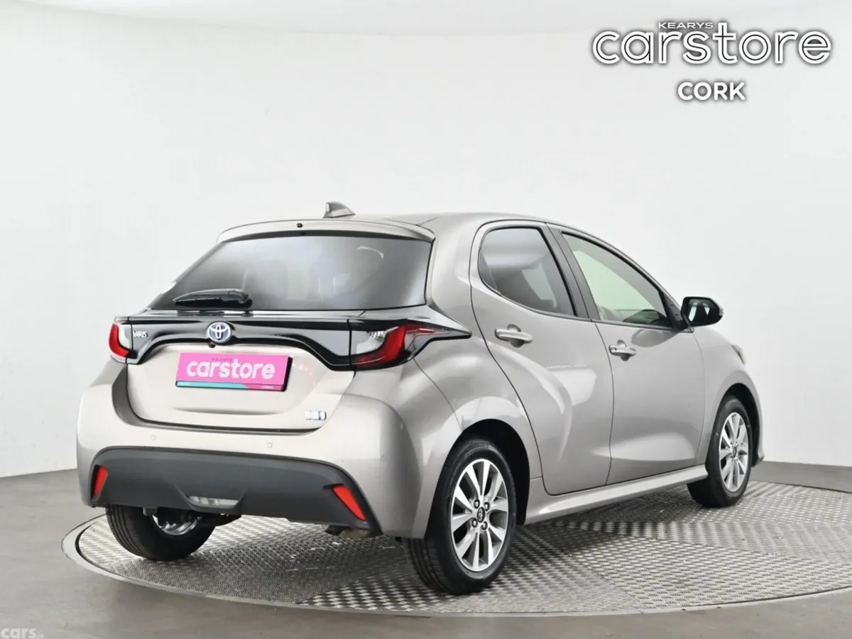 Toyota Yaris Hatchback, Petrol Hybrid, 2021, Brown