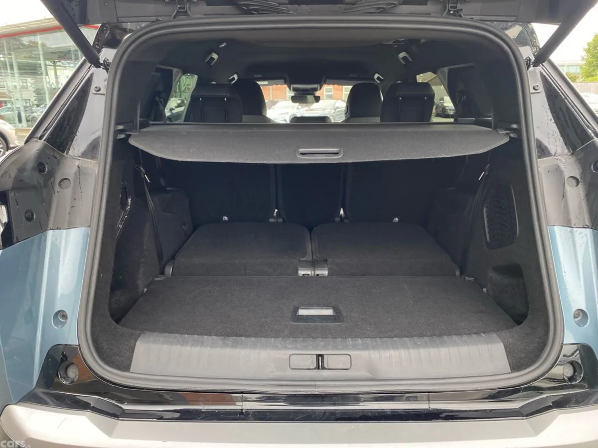 Peugeot 5008 MPV, Electric, 2025, Blue