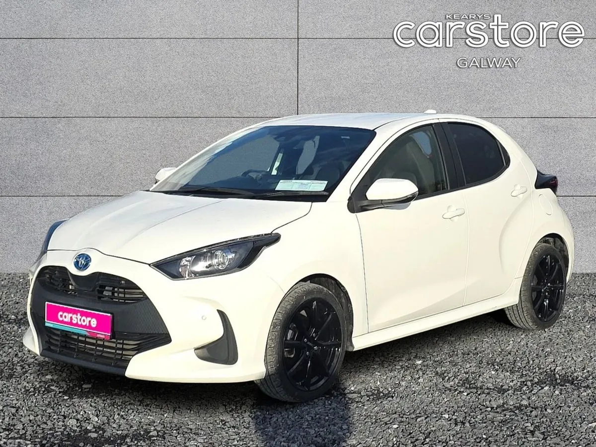 Toyota Yaris Hatchback, Petrol Hybrid, 2021, White