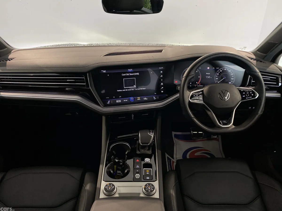 Volkswagen Touareg SUV, Diesel, 2022, Black