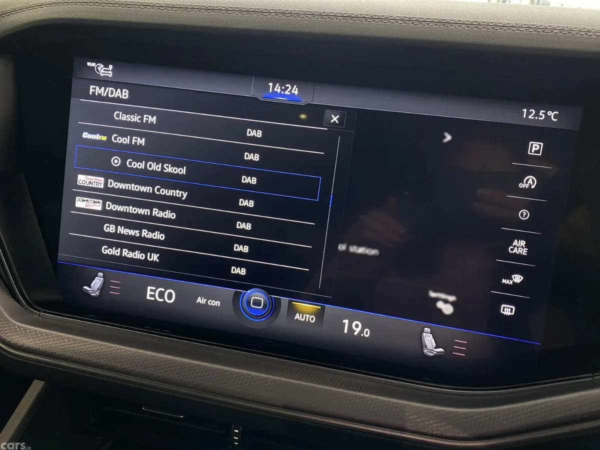 Volkswagen Touareg SUV, Diesel, 2022, Black