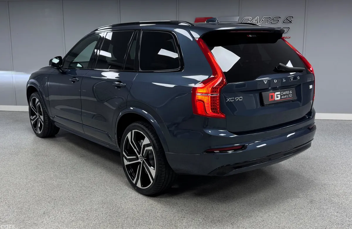 Volvo XC90 SUV, Petrol Hybrid, 2022, Blue