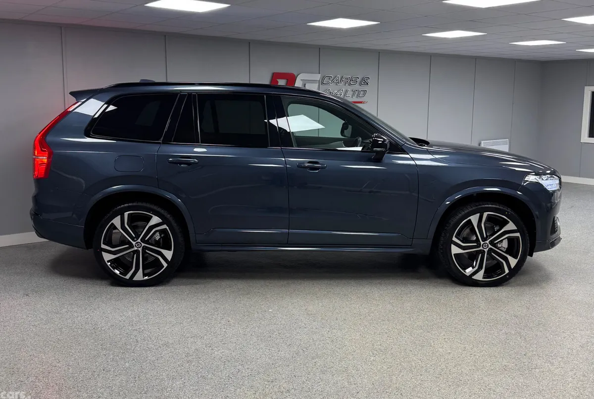 Volvo XC90 SUV, Petrol Hybrid, 2022, Blue