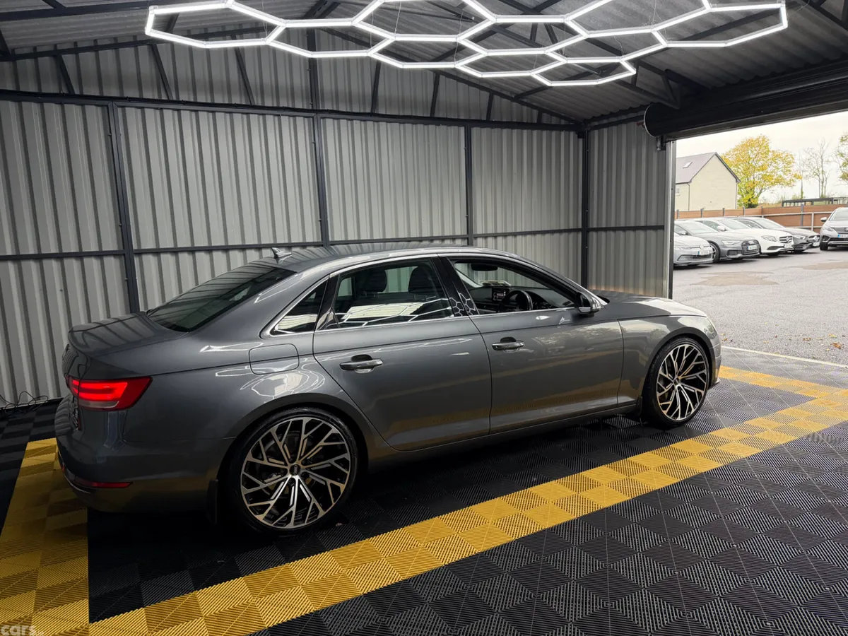 Audi A4 Saloon, Diesel, 2017, Grey