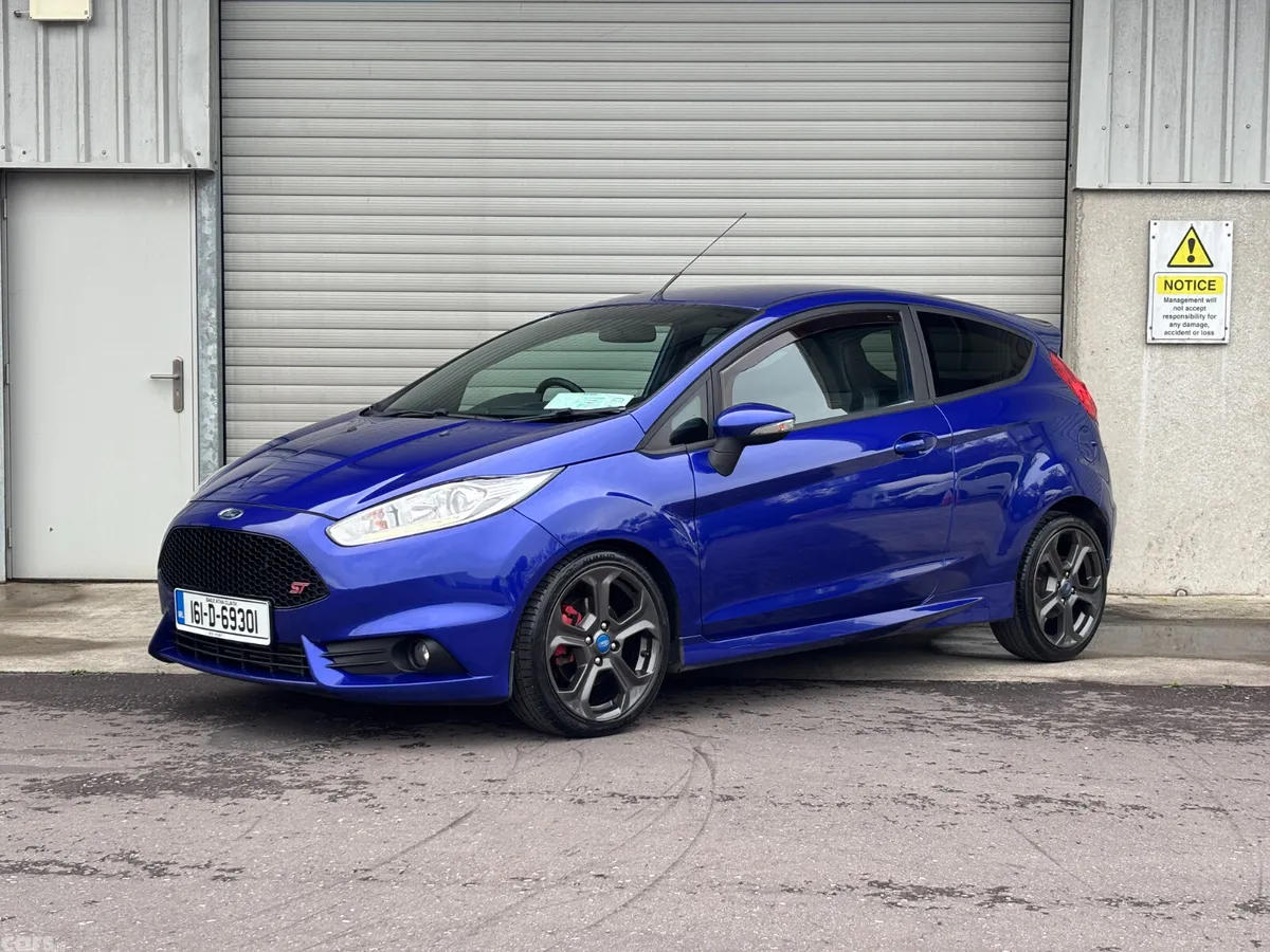 Ford Fiesta Hatchback, Petrol, 2016, Blue