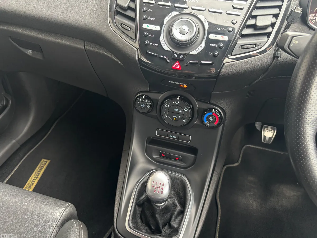 Ford Fiesta Hatchback, Petrol, 2016, Blue