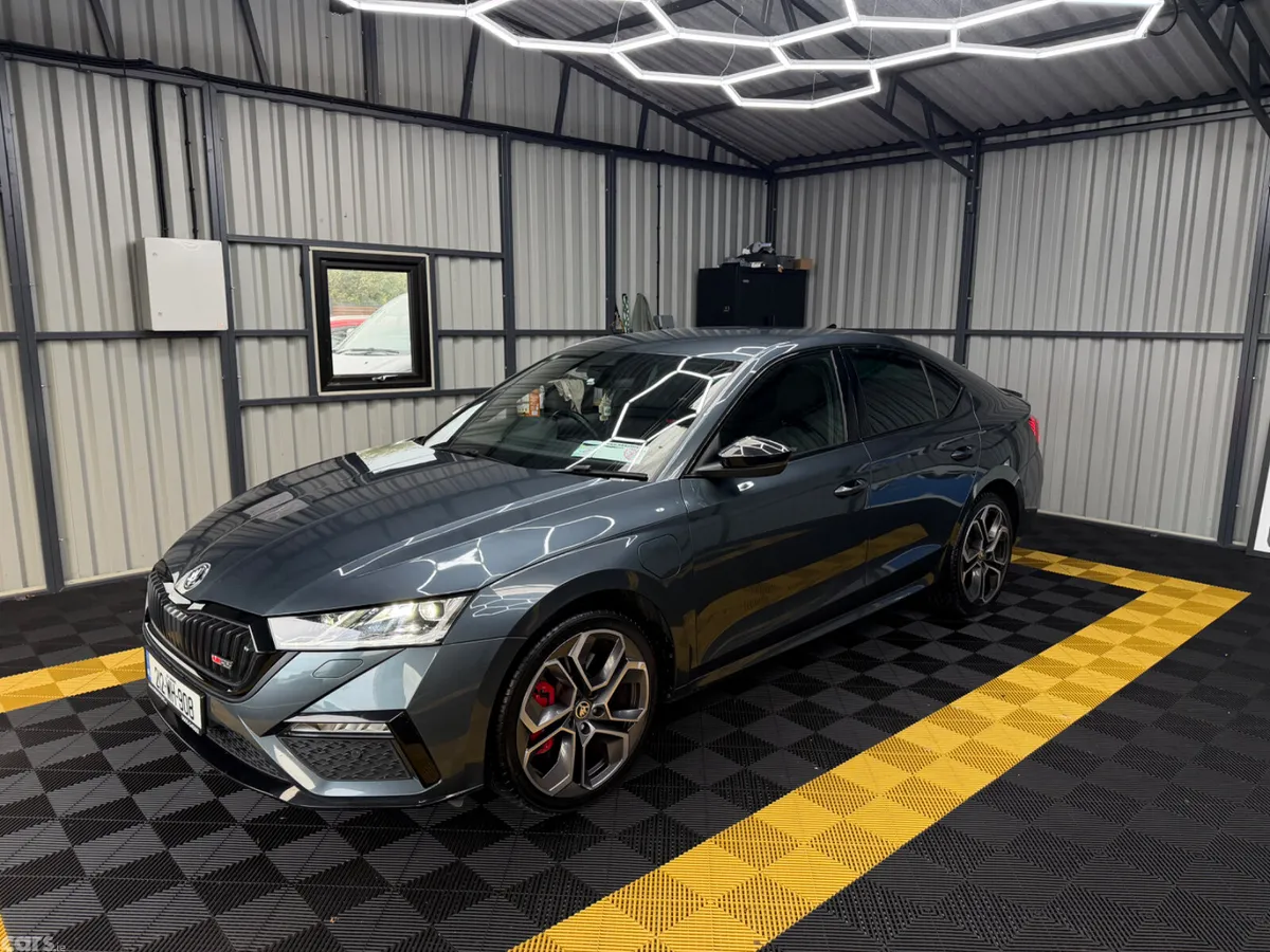 Skoda Octavia Hatchback, Petrol Plug-in Hybrid, 2021, Grey