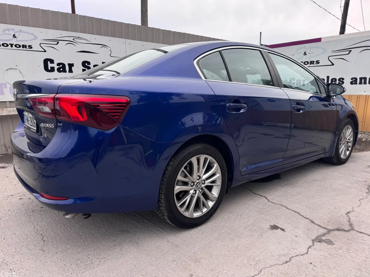 Toyota Avensis Saloon, Diesel, 2016, Blue