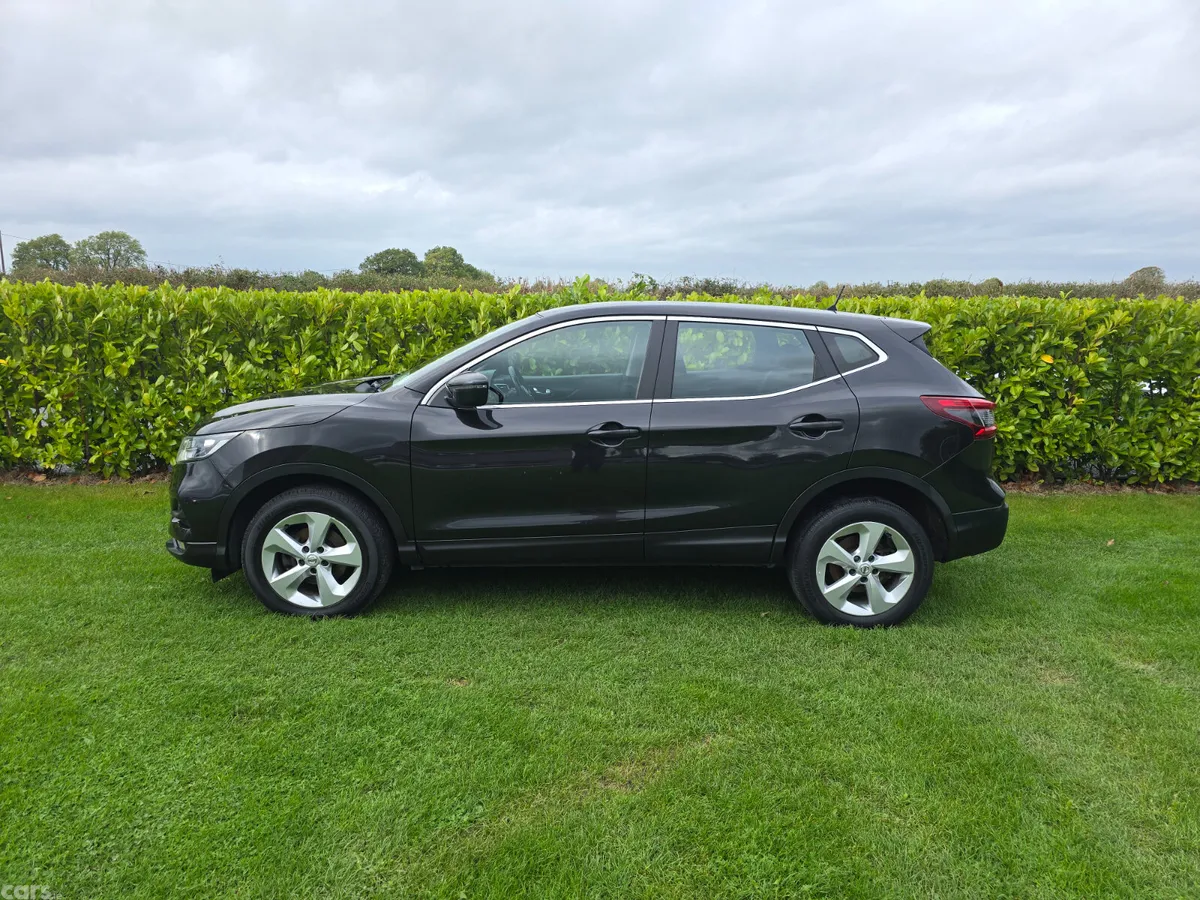 Nissan Qashqai Hatchback, Diesel, 2018, Black