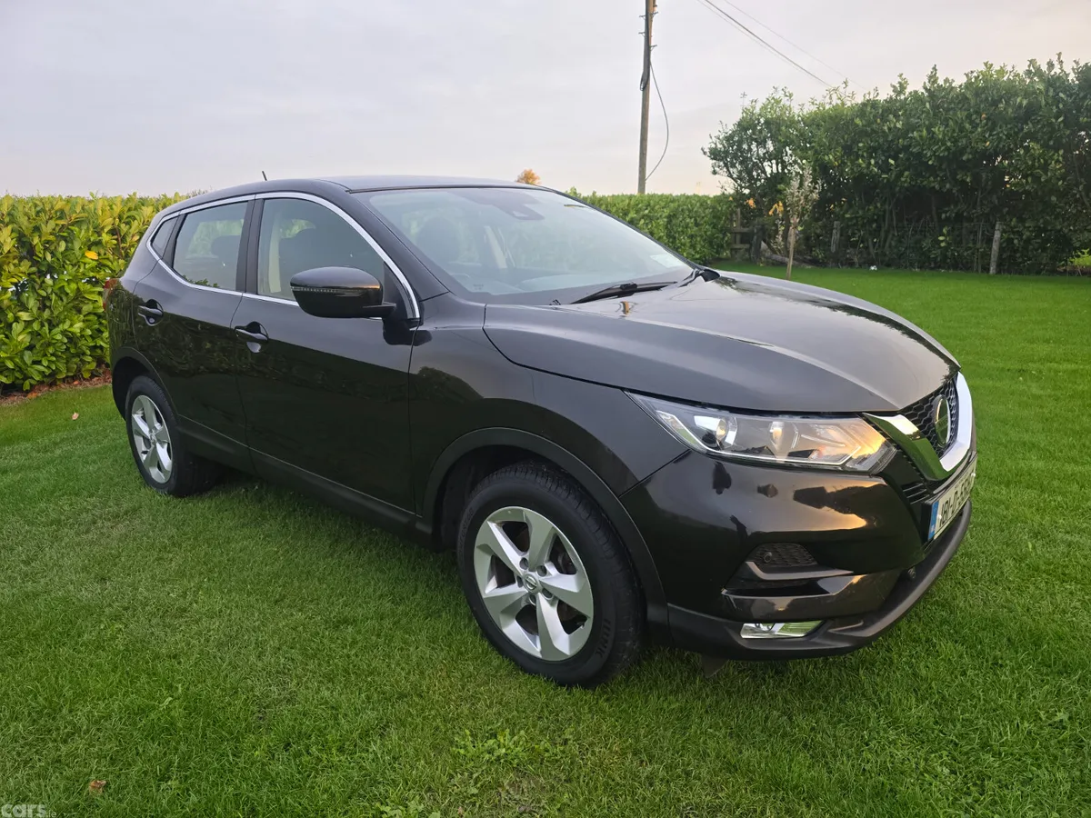 Nissan Qashqai Hatchback, Diesel, 2018, Black