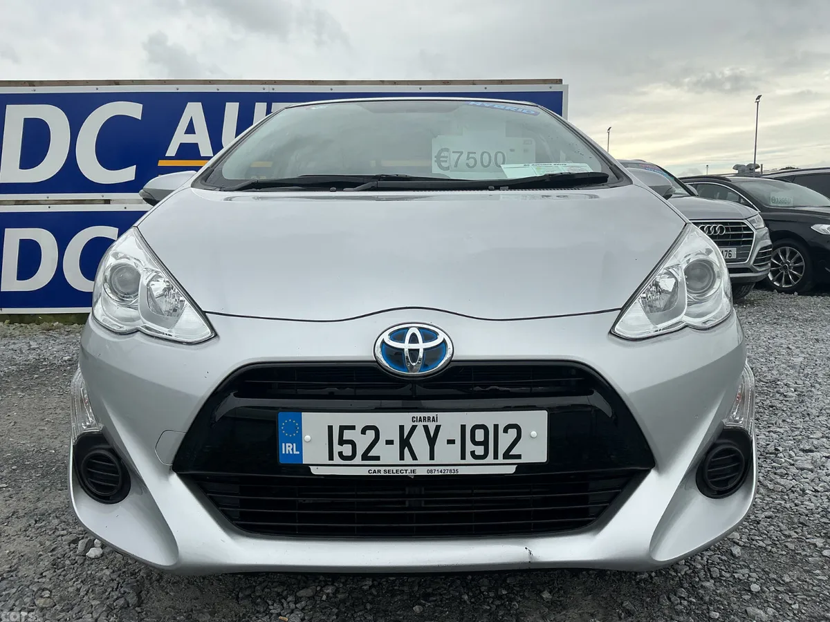 Toyota Aqua Hatchback, Petrol Hybrid, 2015, Silver