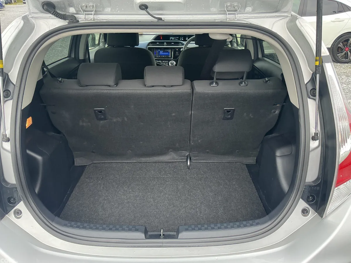 Toyota Aqua Hatchback, Petrol Hybrid, 2015, Silver