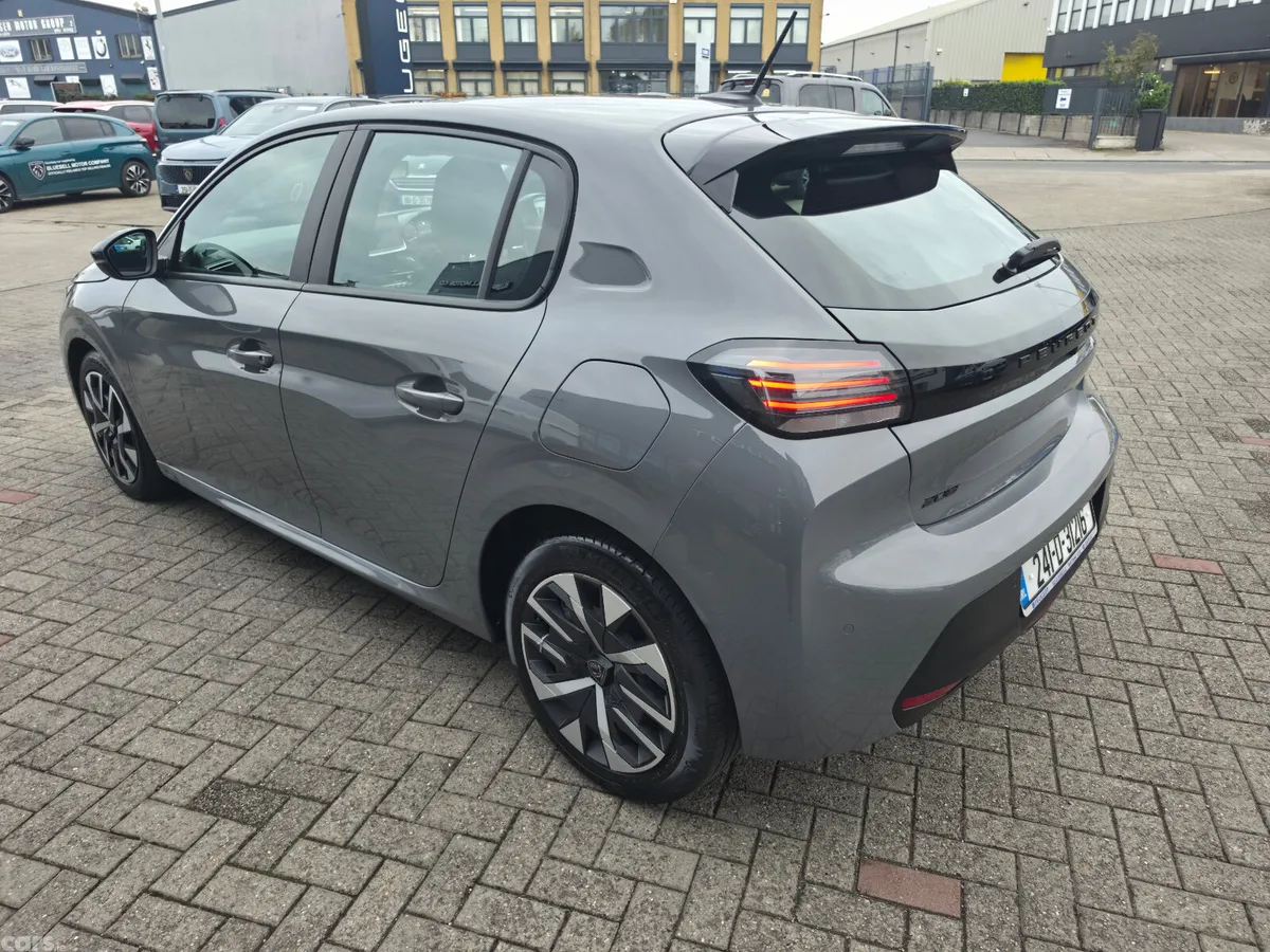 Peugeot 208 Hatchback, Petrol, 2024, Grey