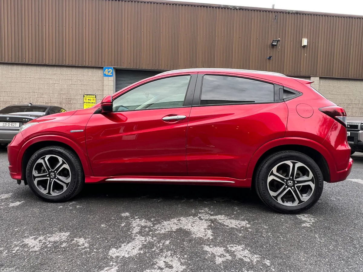 Honda Vezel SUV, Petrol Hybrid, 2017, Red