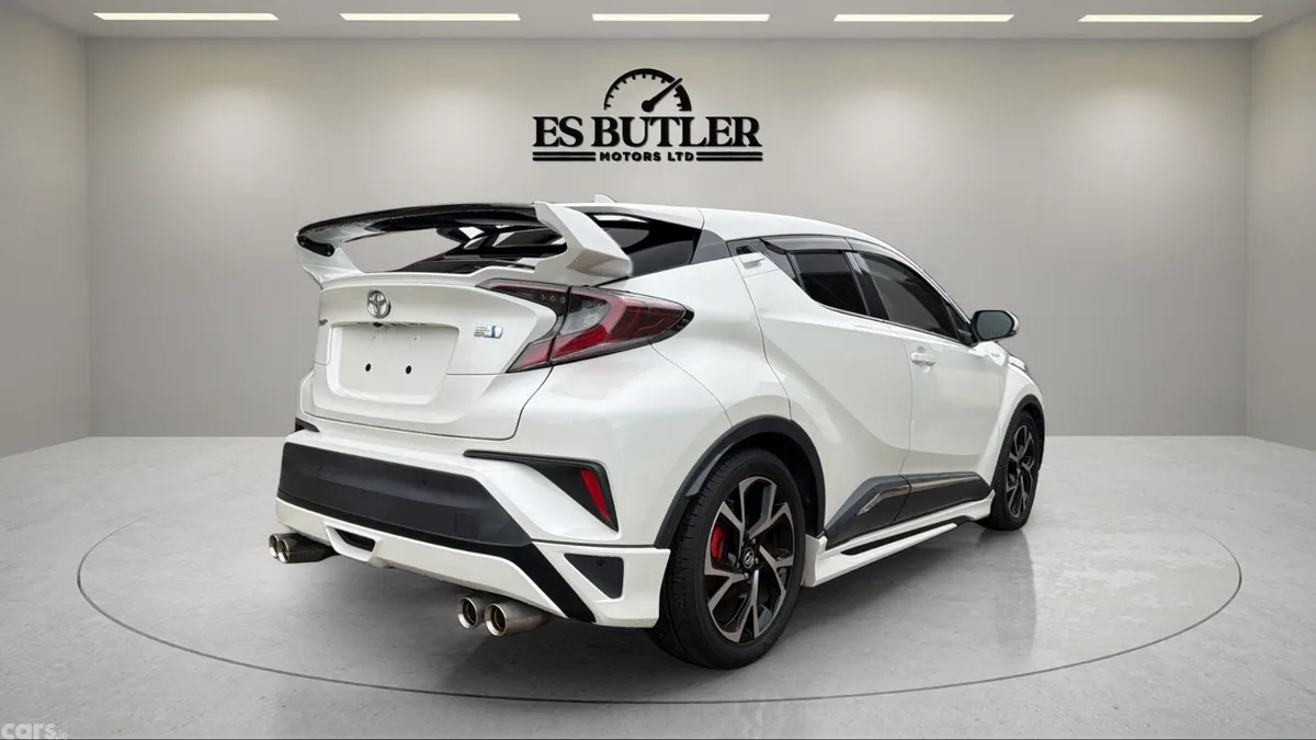 Toyota C-HR SUV, Petrol Hybrid, 2017, White