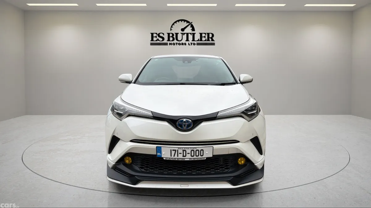 Toyota C-HR SUV, Petrol Hybrid, 2017, White