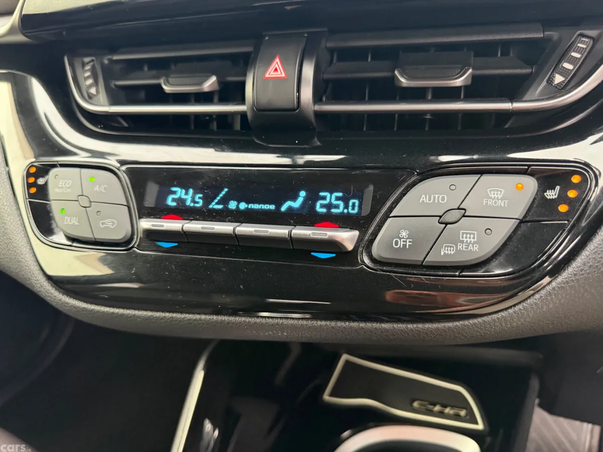 Toyota C-HR SUV, Petrol Hybrid, 2017, White