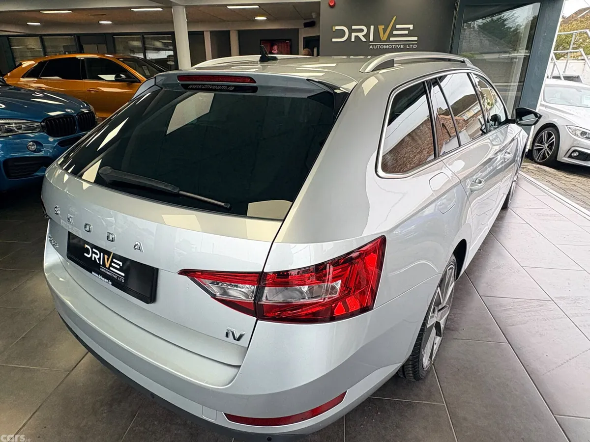 Skoda Superb Estate, Petrol Hybrid, 2023, Silver