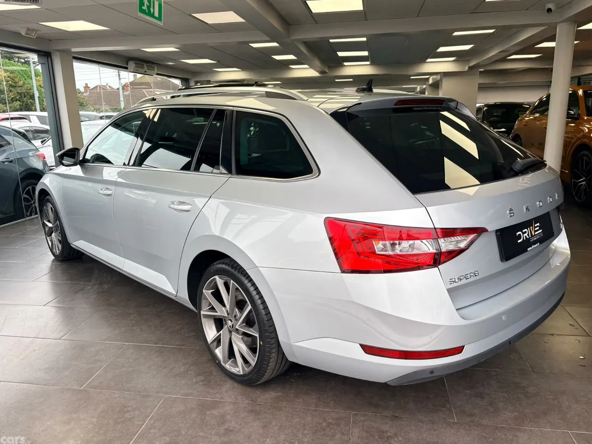 Skoda Superb Estate, Petrol Hybrid, 2023, Silver