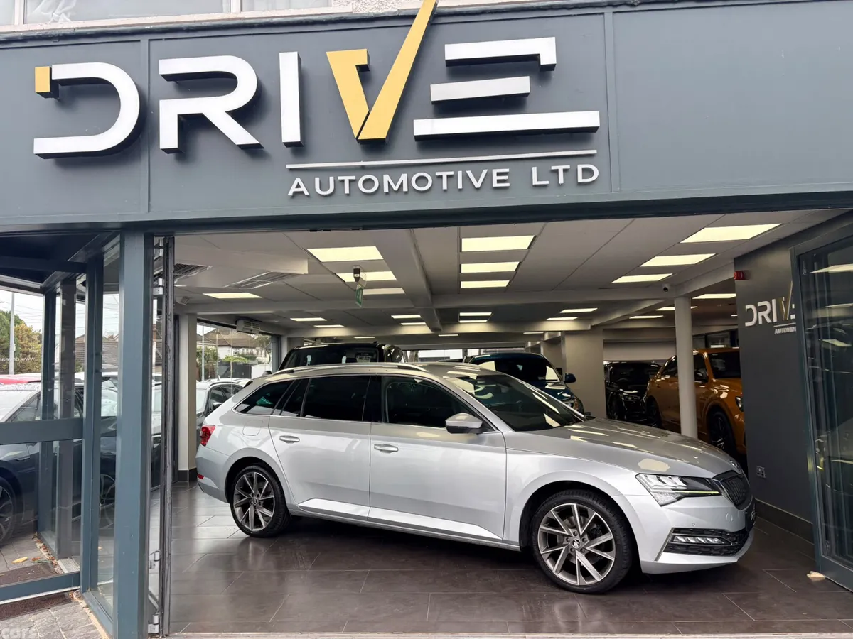 Skoda Superb Estate, Petrol Hybrid, 2023, Silver