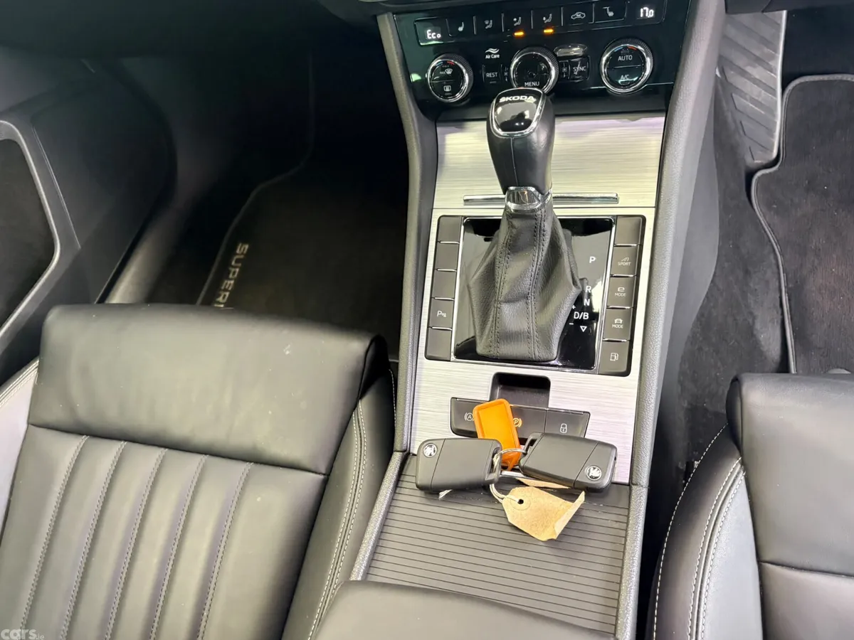 Skoda Superb Estate, Petrol Hybrid, 2023, Silver
