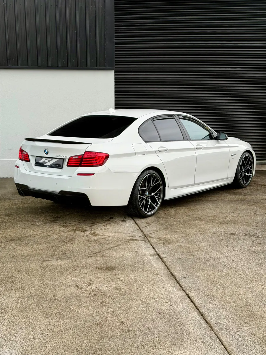 BMW 5-Series Saloon, Diesel, 2016, White