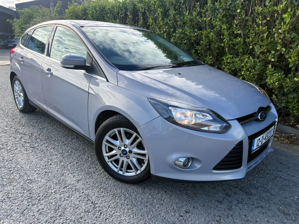 Ford Focus Hatchback, Diesel, 2012, Silver