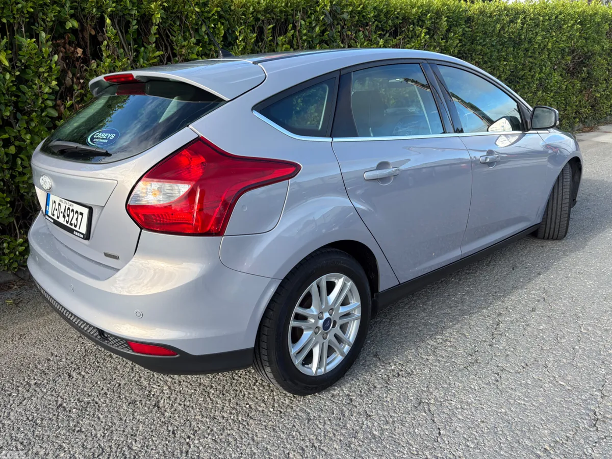 Ford Focus Hatchback, Diesel, 2012, Silver