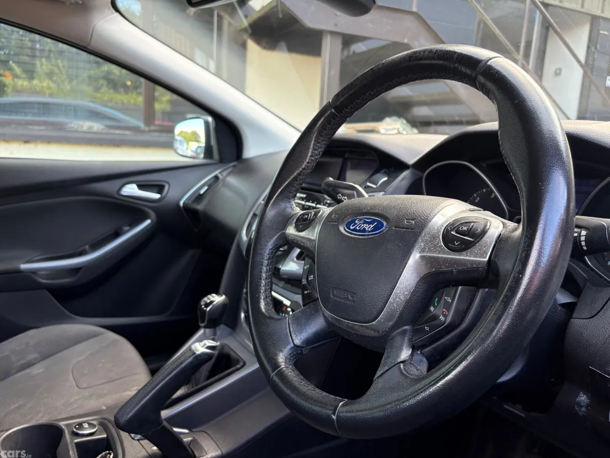 Ford Focus Hatchback, Diesel, 2012, Silver
