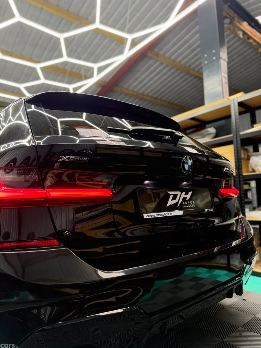 BMW 3-Series Estate, Diesel, 2021, Black