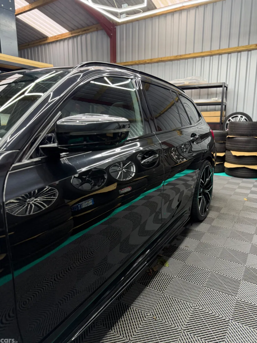 BMW 3-Series Estate, Diesel, 2021, Black