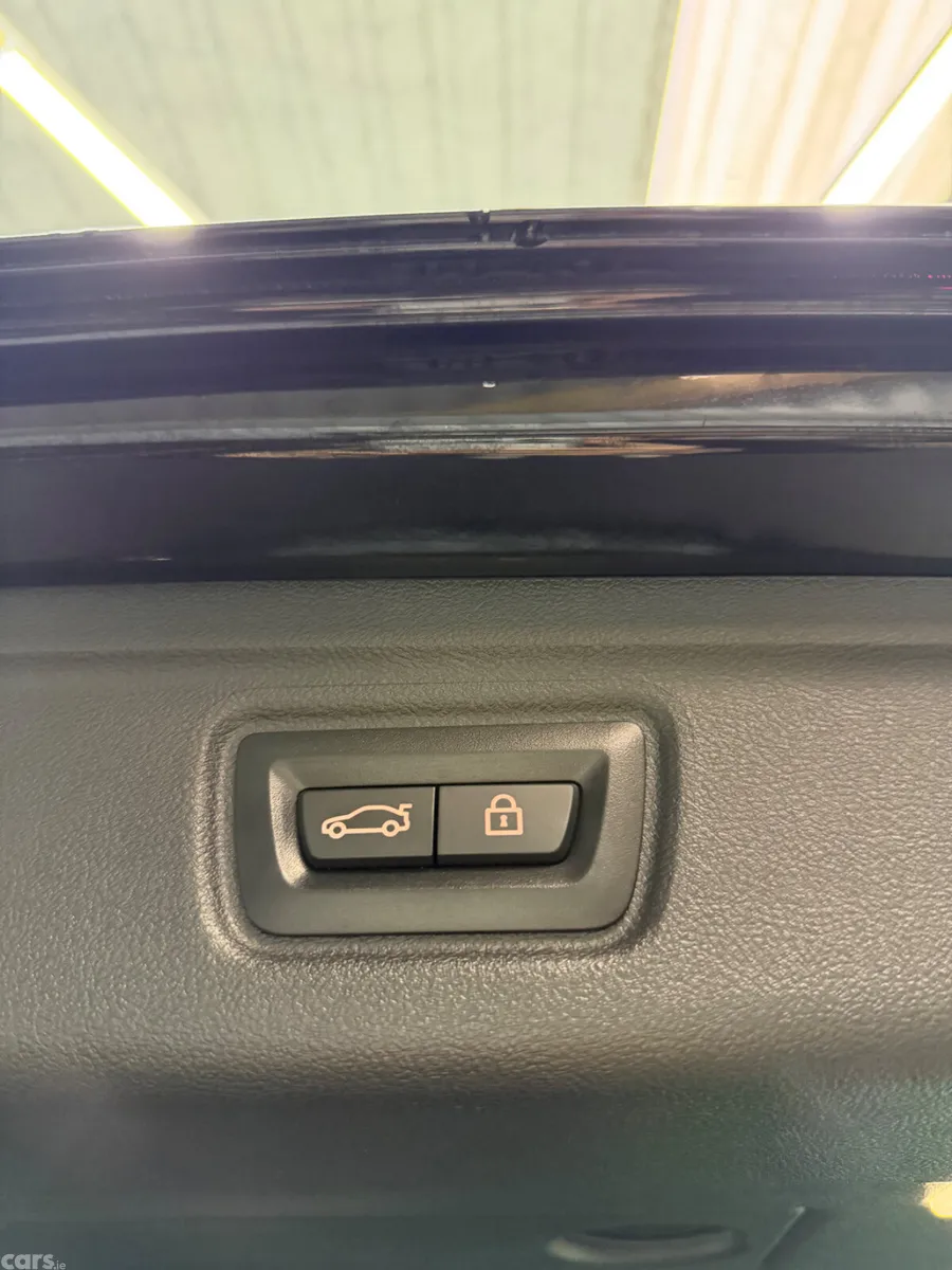BMW 3-Series Estate, Diesel, 2021, Black