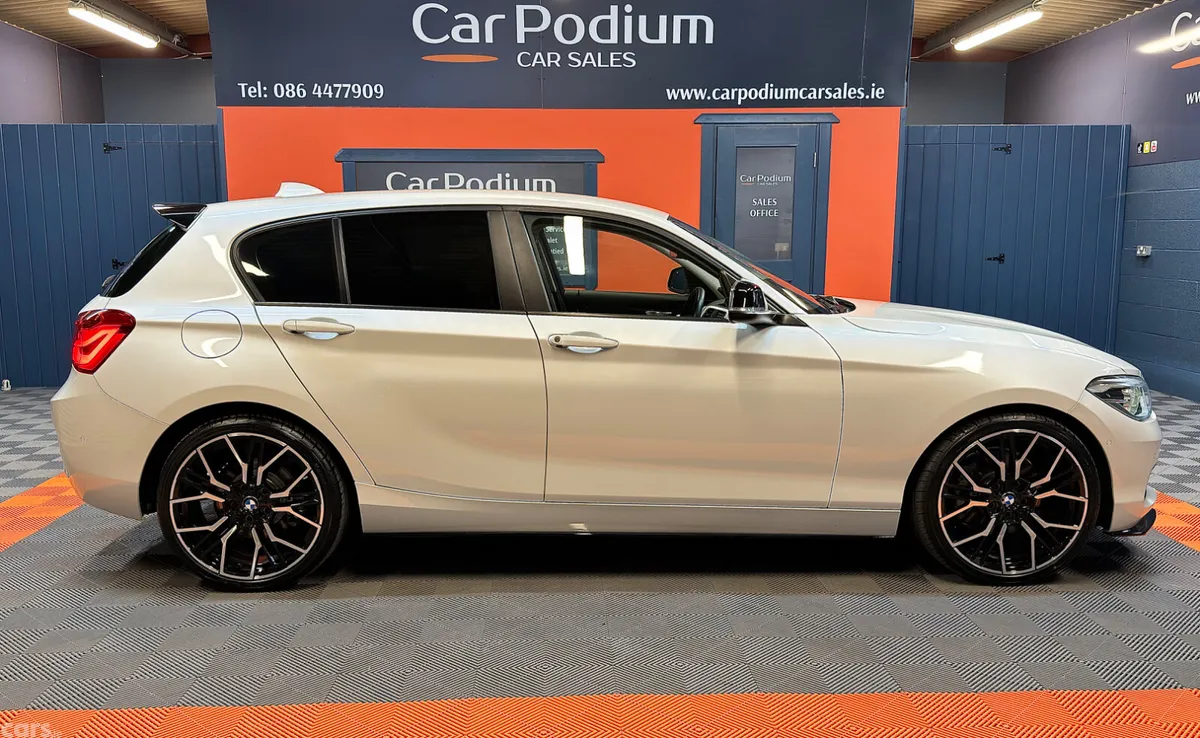 BMW 1-Series Hatchback, Diesel, 2019, White