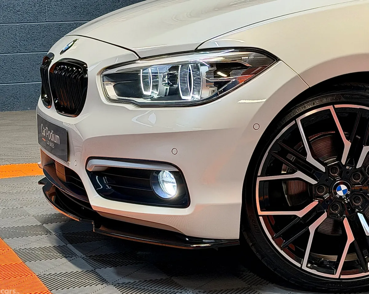 BMW 1-Series Hatchback, Diesel, 2019, White