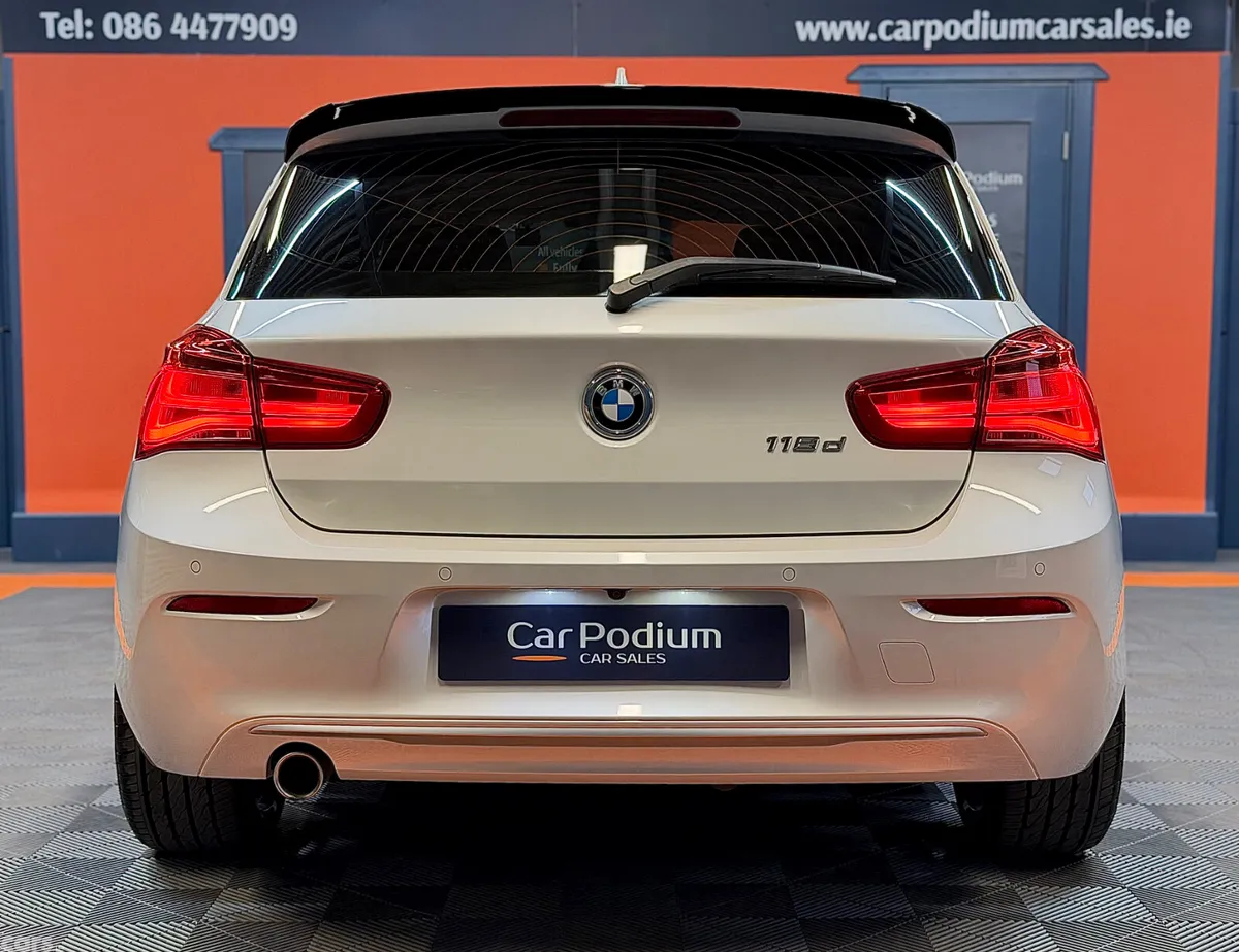 BMW 1-Series Hatchback, Diesel, 2019, White