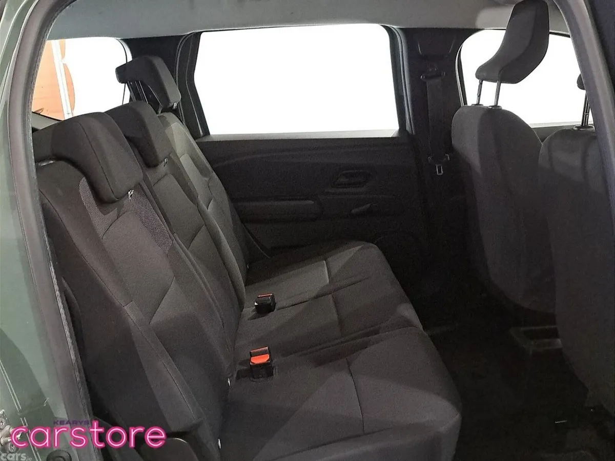Dacia Jogger MPV, Petrol, 2023, Grey