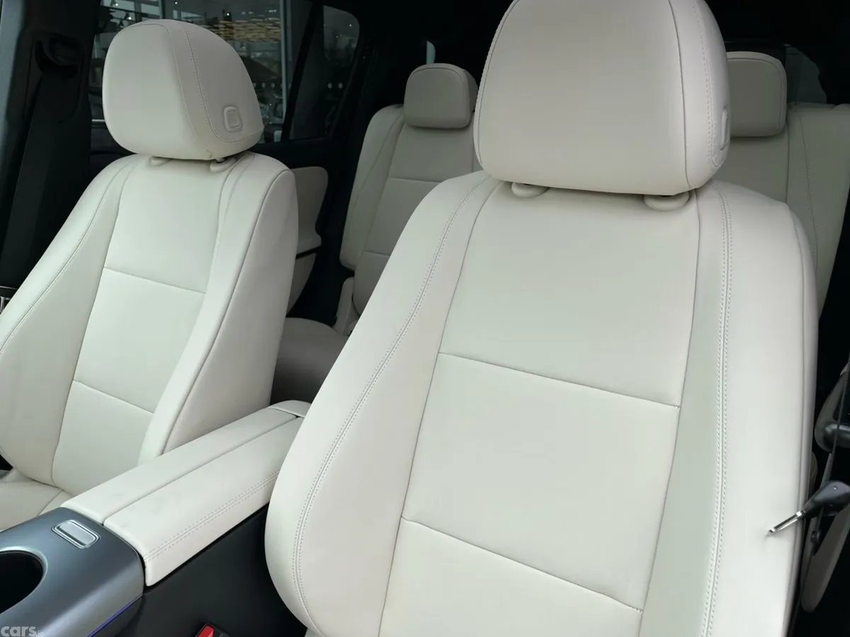 Mercedes-Benz GLB SUV, Electric, 2026, Black