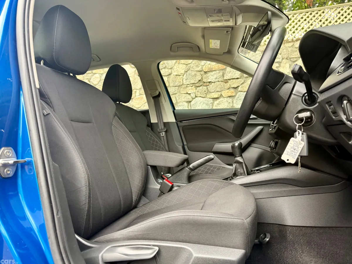 Skoda Kamiq Hatchback, Petrol, 2023, Blue