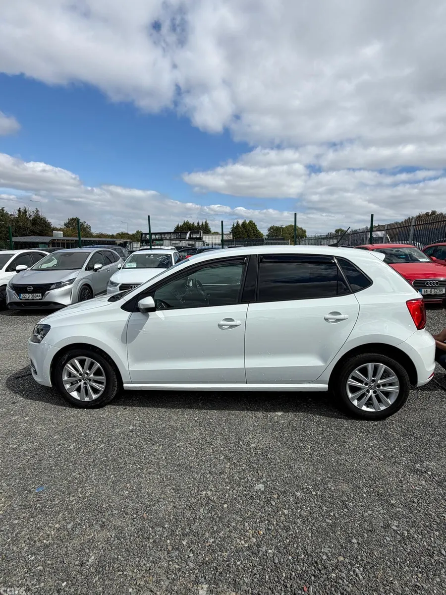Volkswagen Polo Hatchback, Petrol, 2017, White