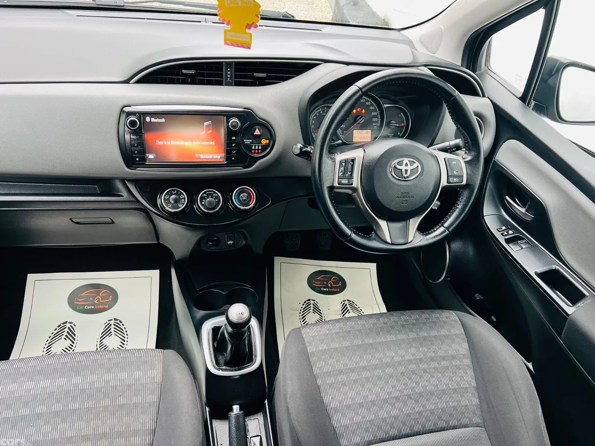 Toyota Yaris Hatchback, Petrol, 2017, Grey