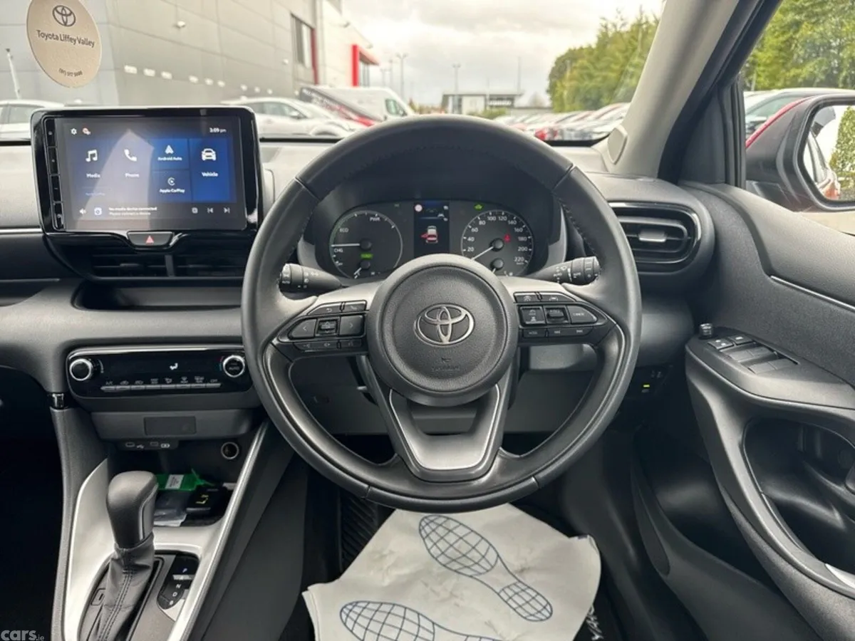 Toyota Yaris Hatchback, Petrol Hybrid, 2026, Red