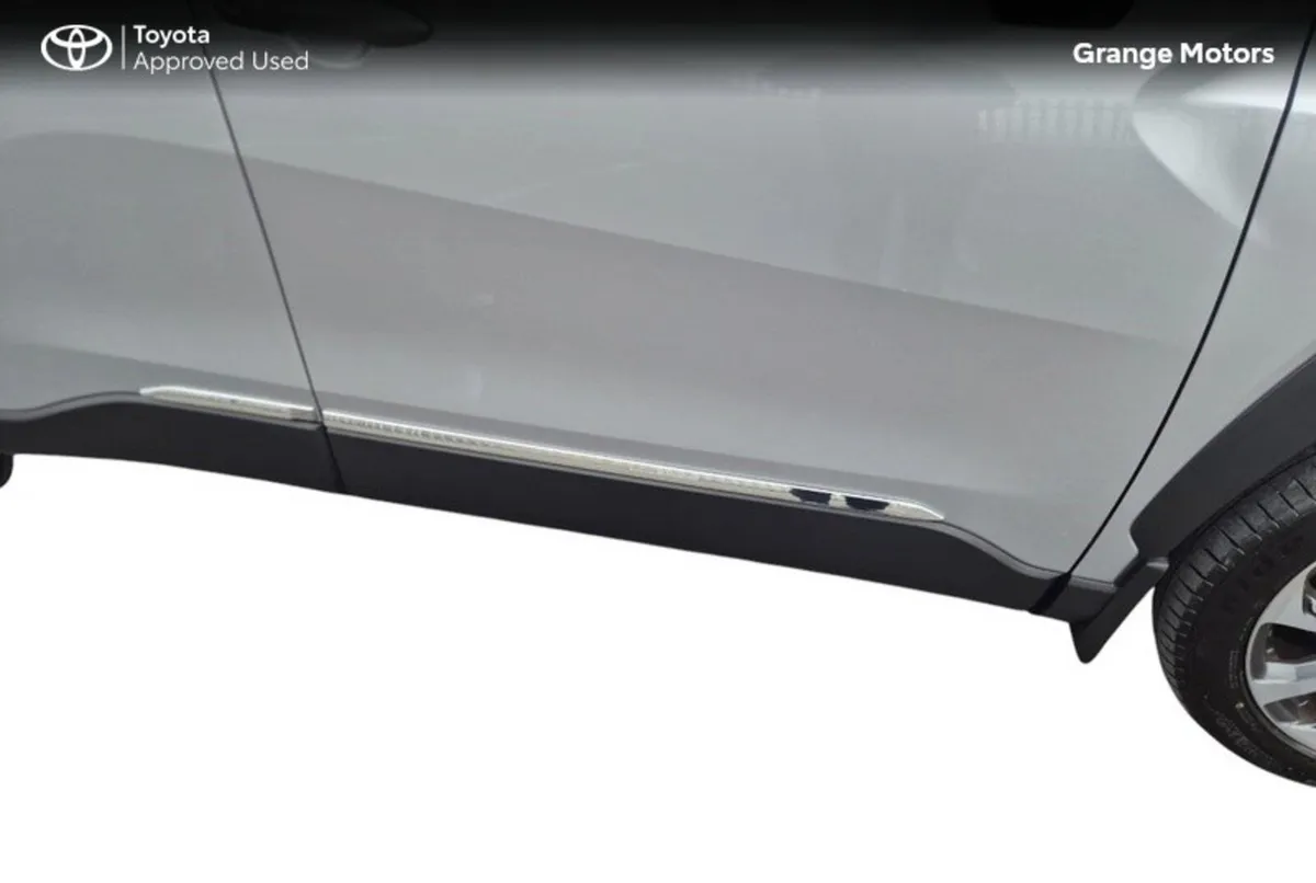 Toyota Corolla Cross Hatchback, Petrol Hybrid, 2023, Silver