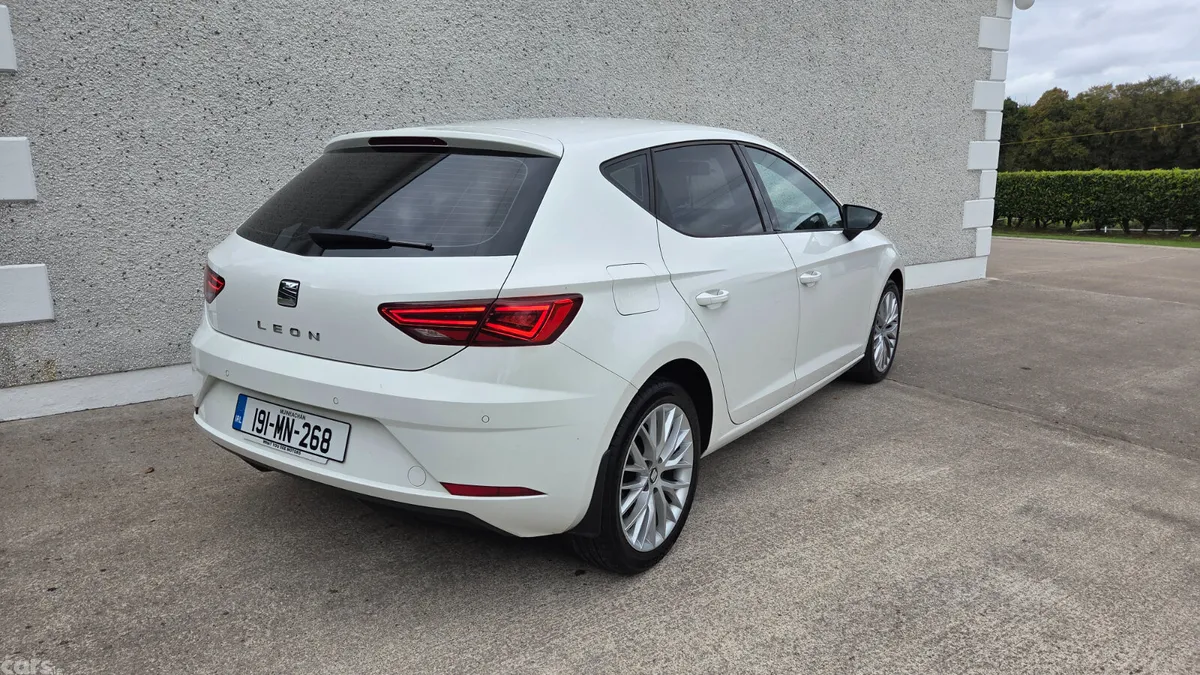 SEAT Leon Estate, Diesel, 2019, White