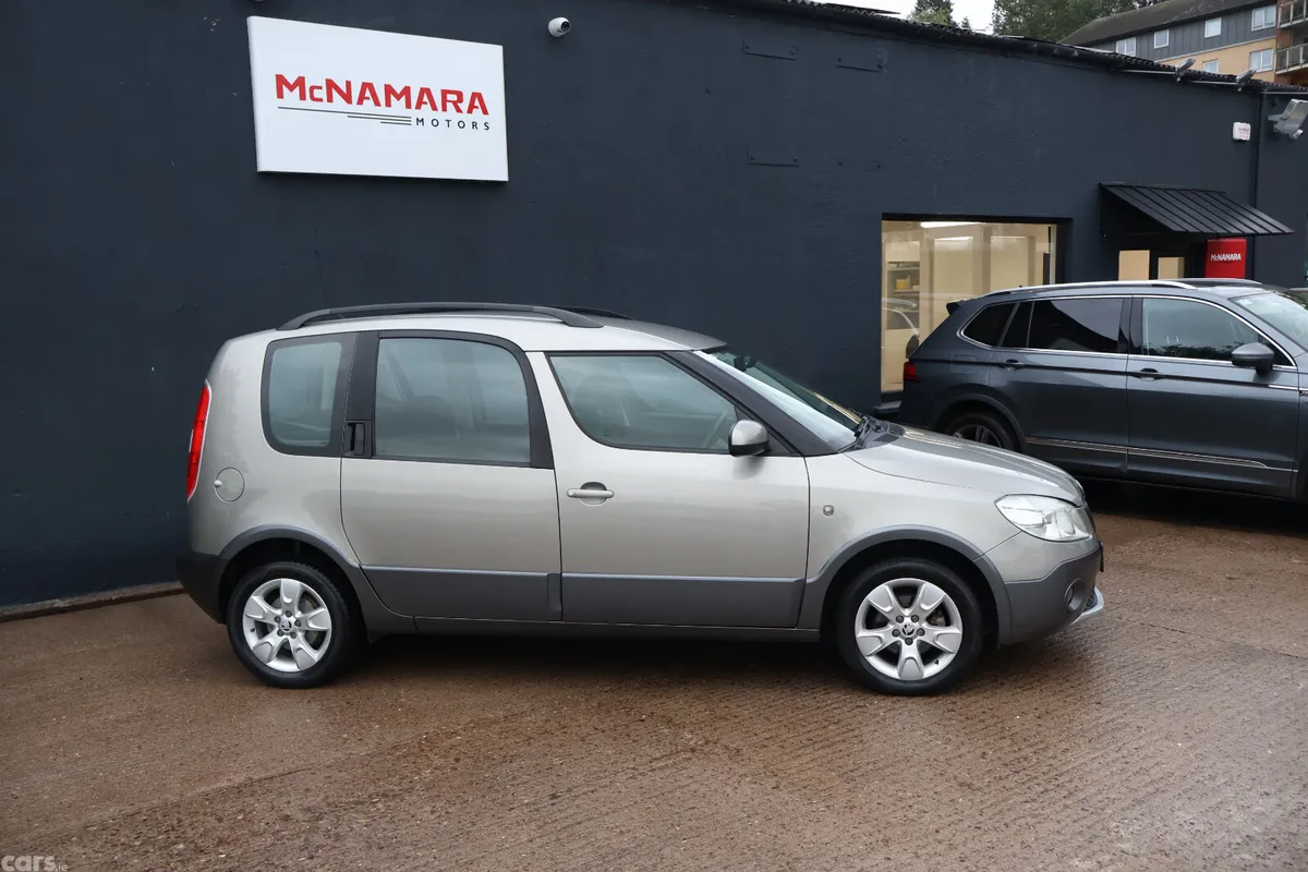 Skoda Roomster MPV, Petrol, 2015, Beige