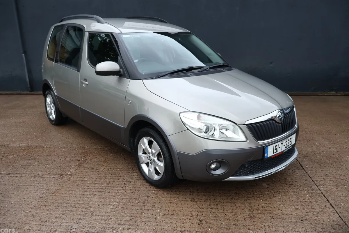 Skoda Roomster MPV, Petrol, 2015, Beige
