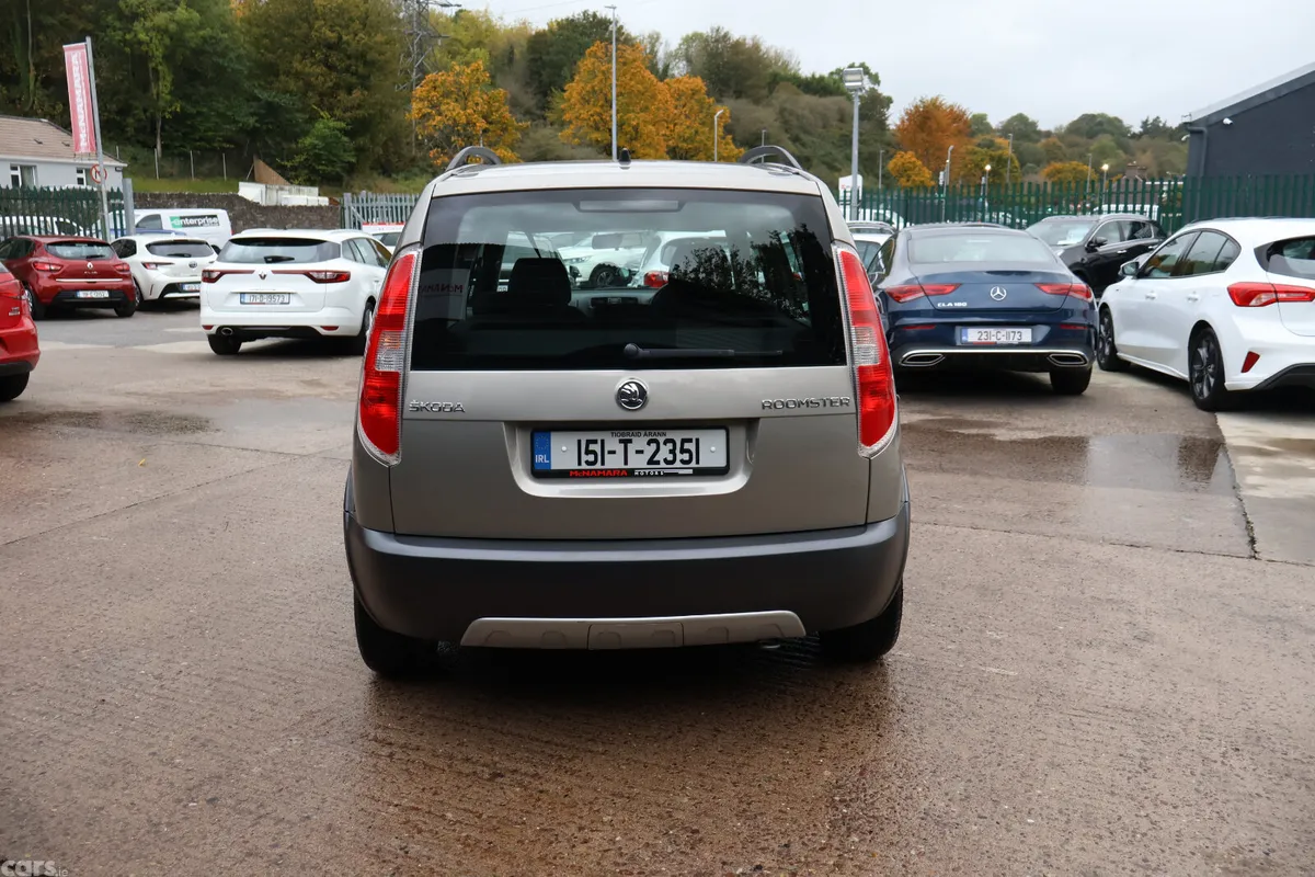 Skoda Roomster MPV, Petrol, 2015, Beige