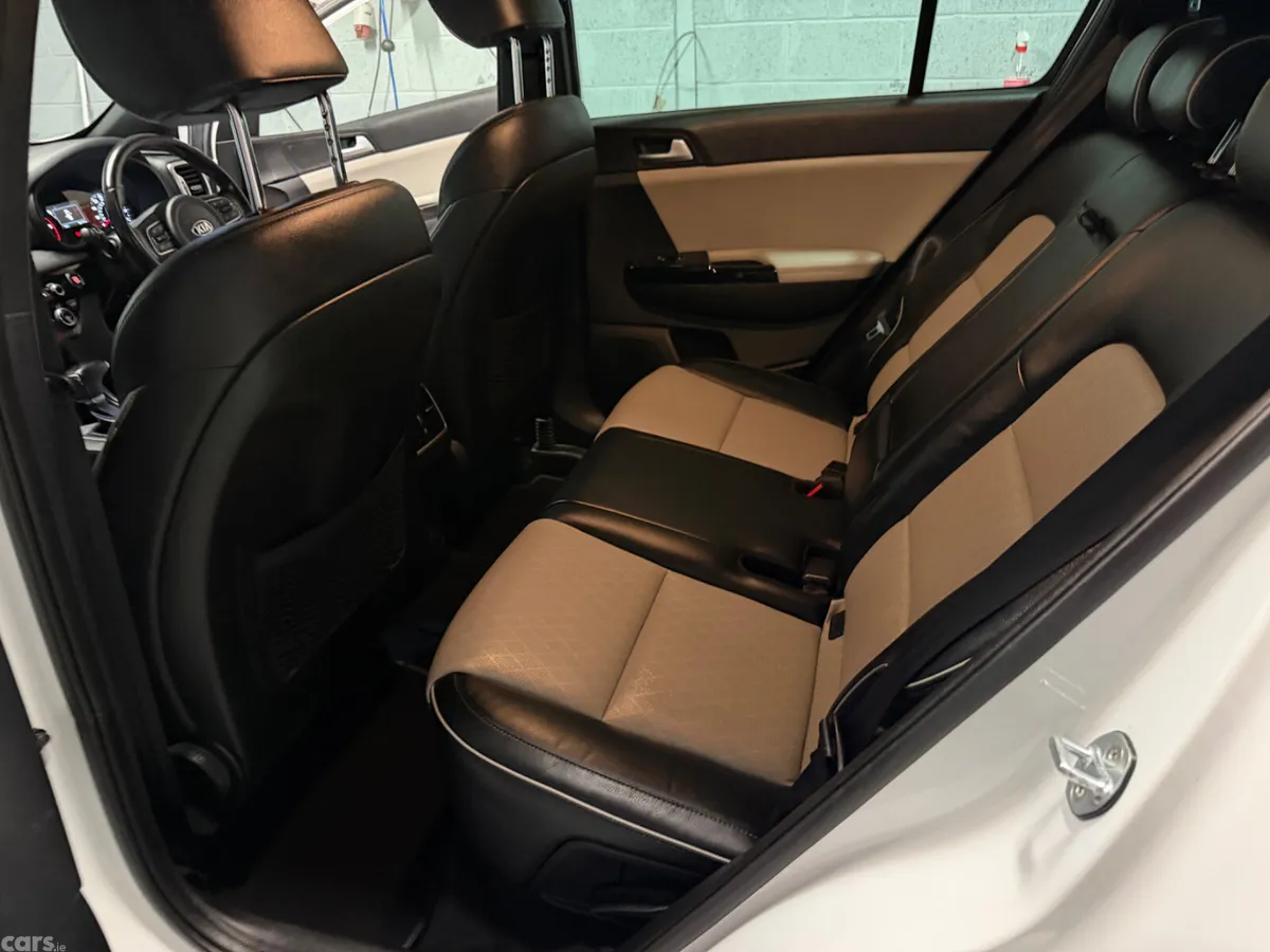Kia Sportage SUV, Diesel, 2018, White
