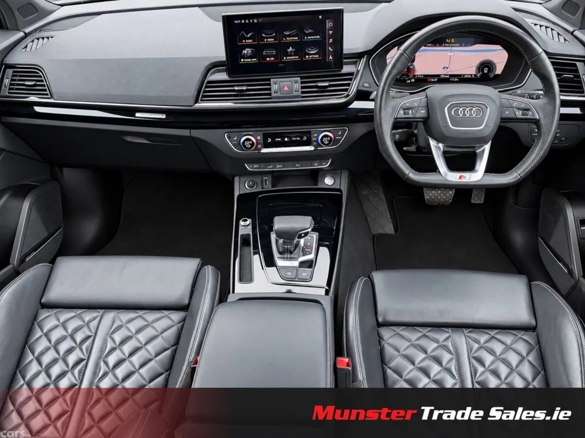 Audi Q5 SUV, Petrol Hybrid, 2023, White